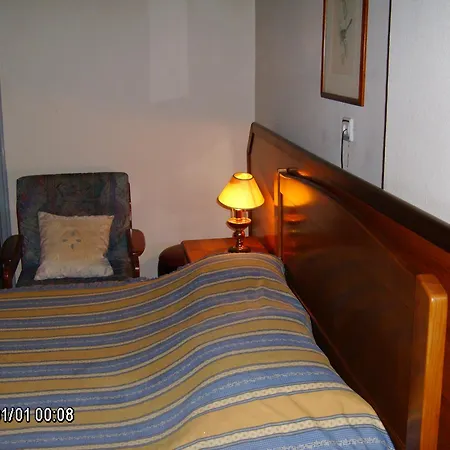 Konukevi Olhos Pretos